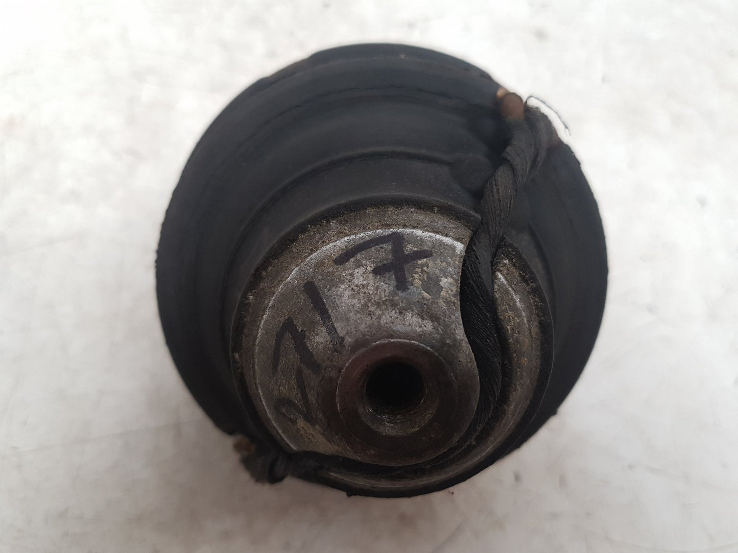 1992 - 1997 Volvo 850  Estate Rear Engine Mount 3507996