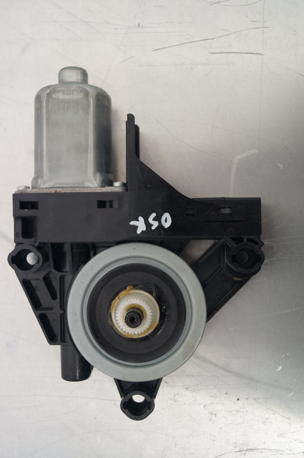 2008 - 2017 Volvo XC60   WINDOW REG MOTOR (DRIVER SIDE REAR) 966264-101 31253064