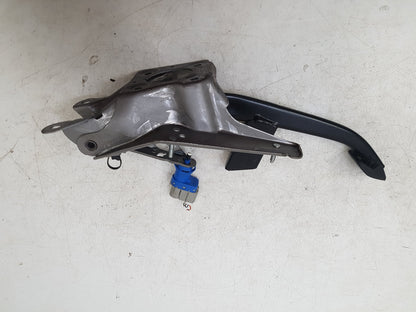 2010 - 2012 Volvo C30  Hatchback Brake Pedal 31341262
