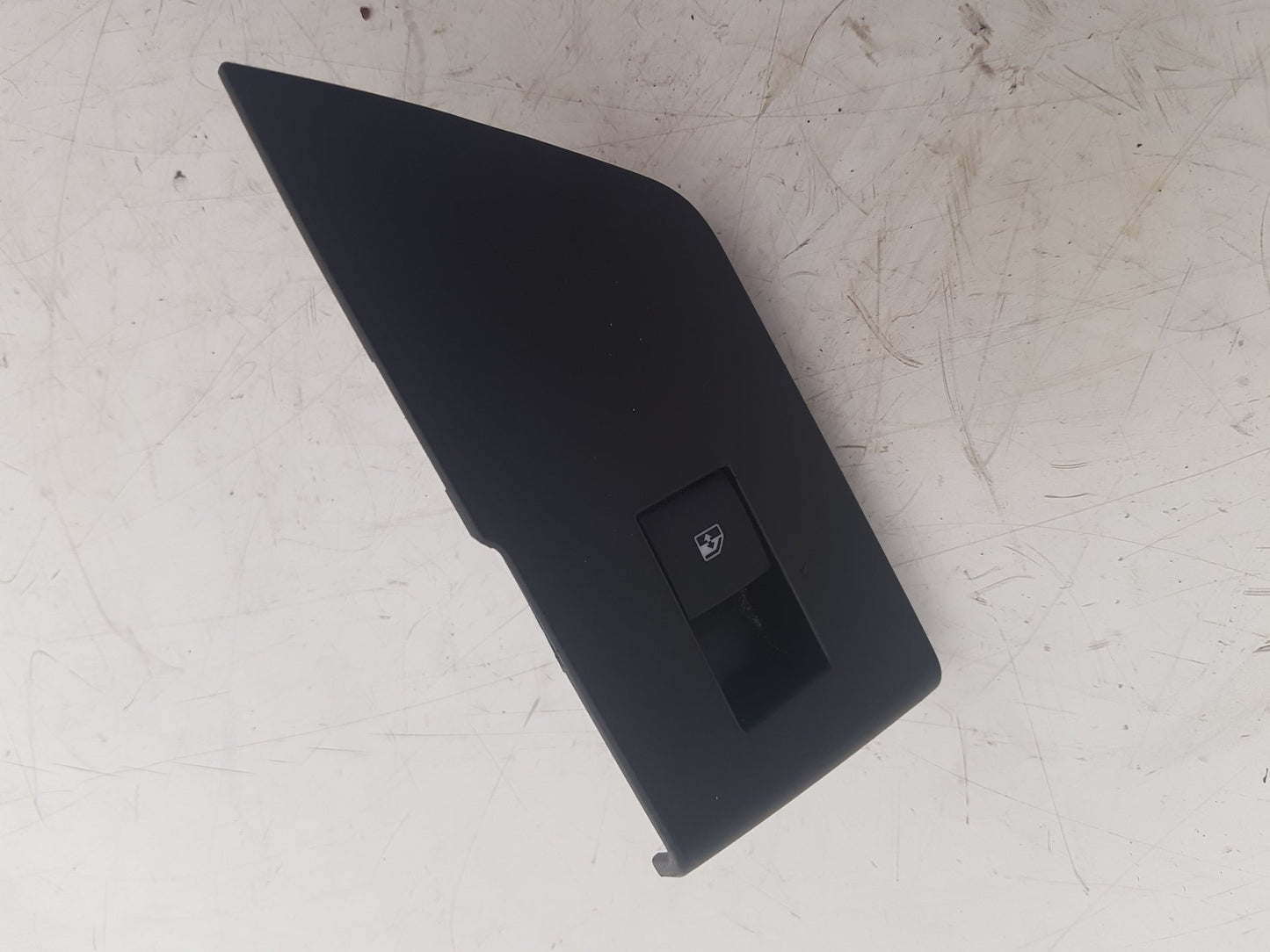 2010 - 2012 Saab 9-5  Saloon Right Rear Window Switch 13307901