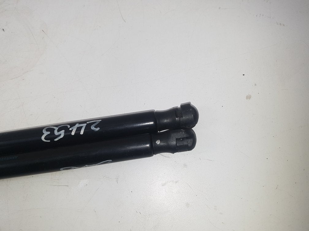 2010 - 2019 Volvo V60  Estate TAILGATE STRUTS (PAIR) 31297080