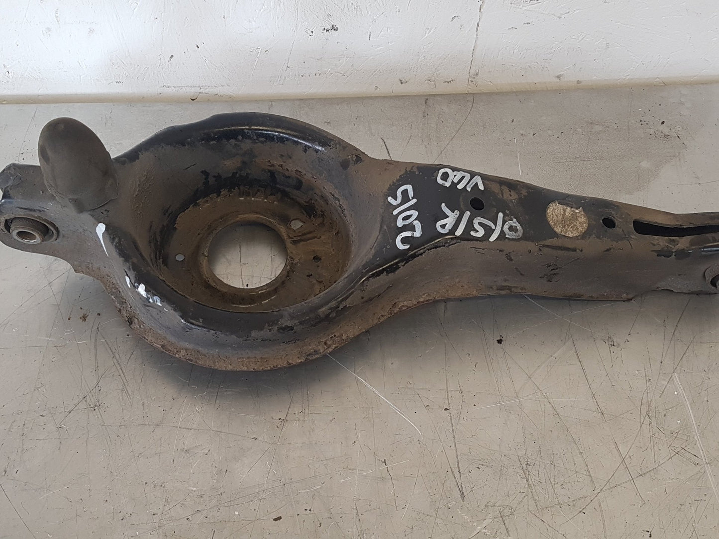2012 - 2017 Volvo V40  Hatchback Left Rear Lower Control Arm 31387062