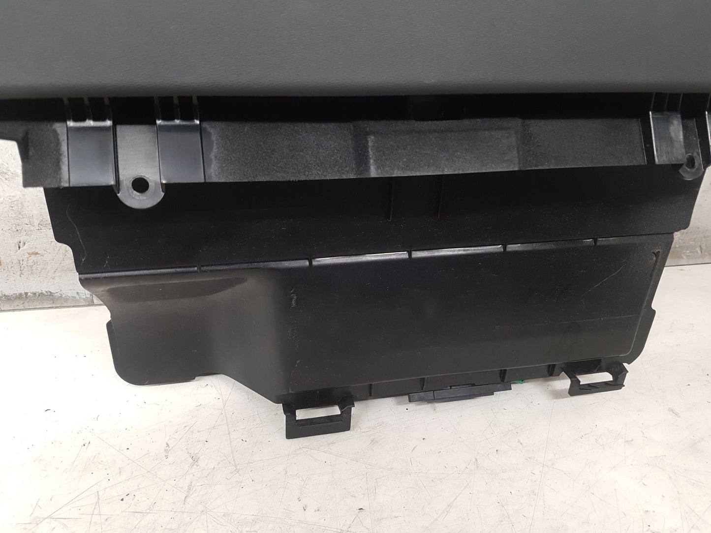 2008 - 2011 Volvo V70  Estate Glove Box 30676281