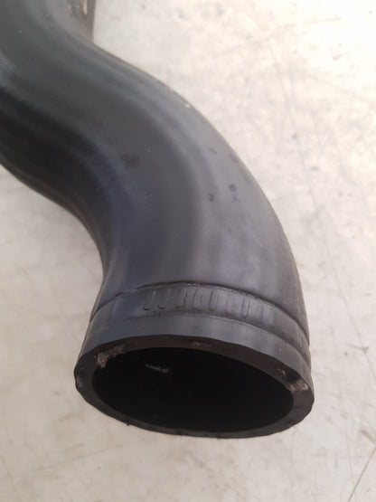 2001 - 2005 Volvo V70  Estate INTERCOOLER PIPE / BOOST HOSE 30680218