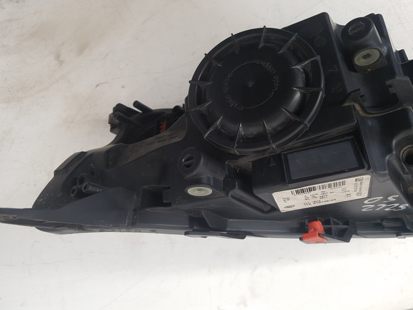 2010 - 2012 Saab 9-5  Saloon Right Headlight 12775737