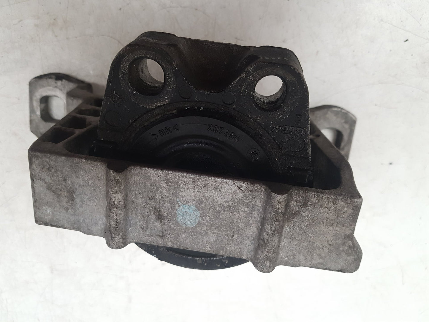 2006 - 2012 Volvo C30  Hatchback Right Engine Mount 3M516F012BH