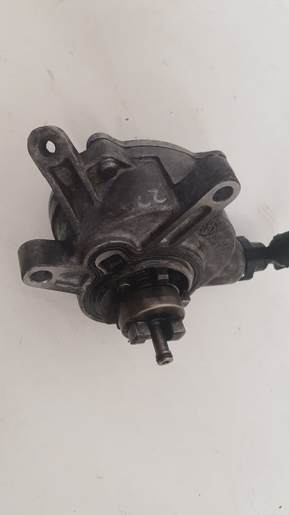 2000 - 2007 Volvo XC70  Estate Vacuum/Air Pump 30731825