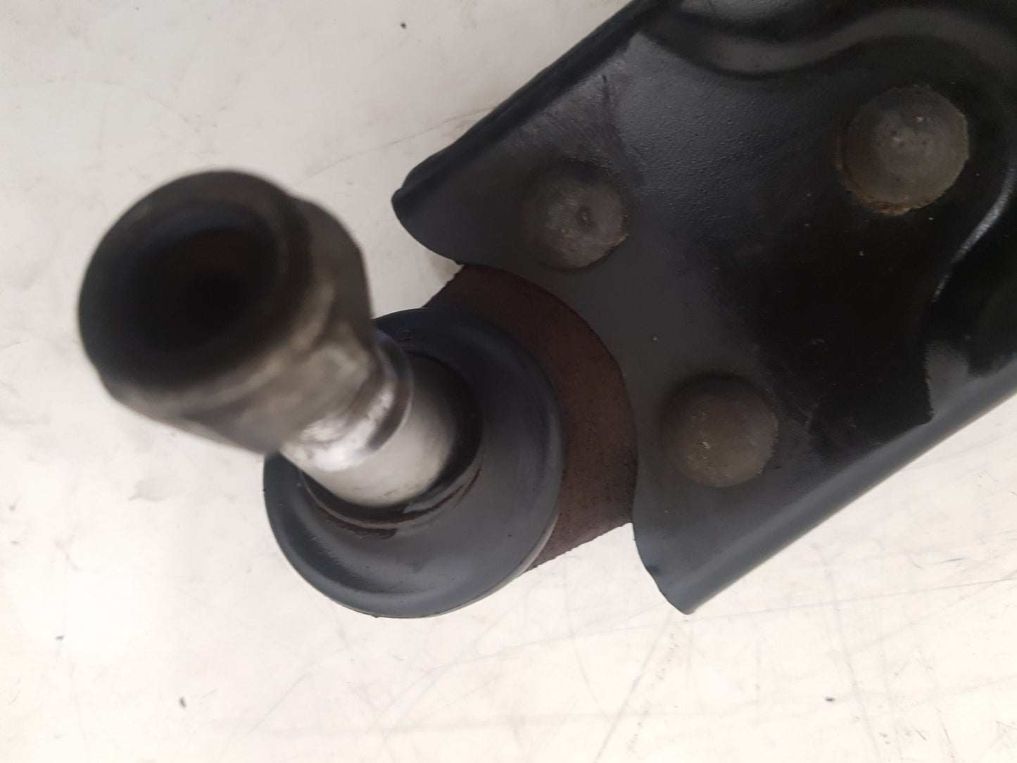 2006 - 2013 Volvo C30  Hatchback Left Front Lower Control Arm