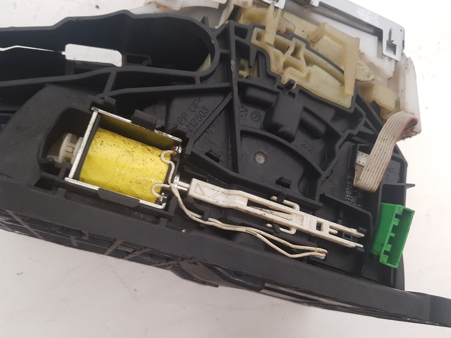 2008 - 2013 Volvo V70  Estate GEARSTICK (AUTOMATIC) 30733069