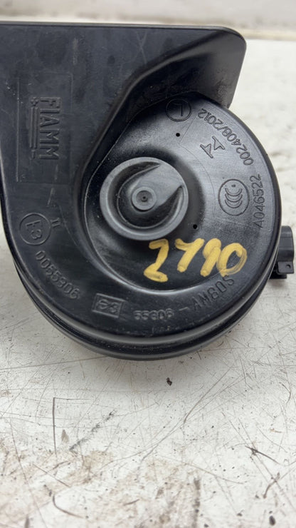 2013 - 2016 Volvo V40 III 525 Hatchback HIGHER AND LOWER HORNS (PAIR) 00553306