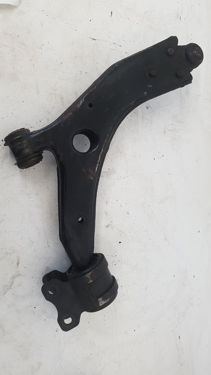 2004 - 2010 Volvo V50   Estate WISHBONE (FRONT PASSENGER SIDE) 31277463