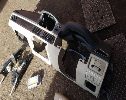2012 - 2016 Volvo XC70  Estate Dash Assembly