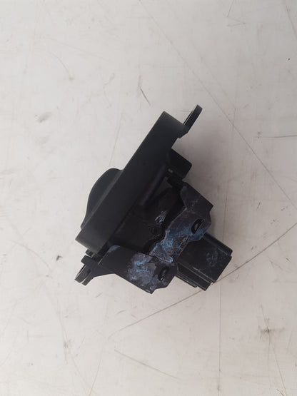 2006 - 2010 Volvo V50  Estate Right Front Window Switch 30773217