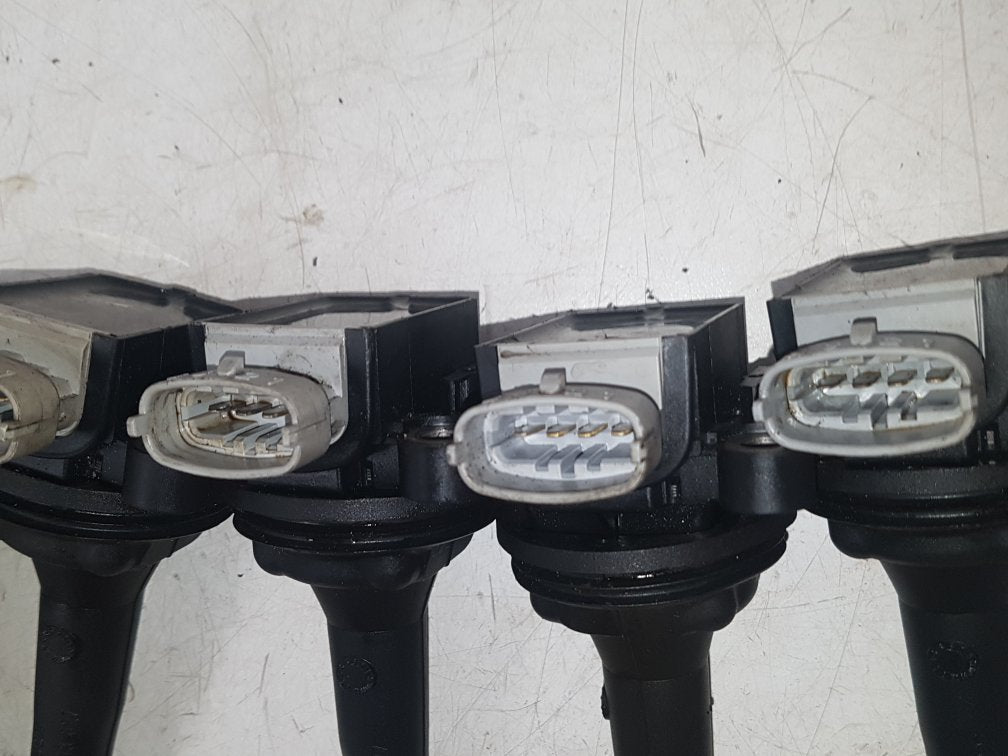 2003 - 2007 Volvo V70  Estate COIL PACK SET 30713417