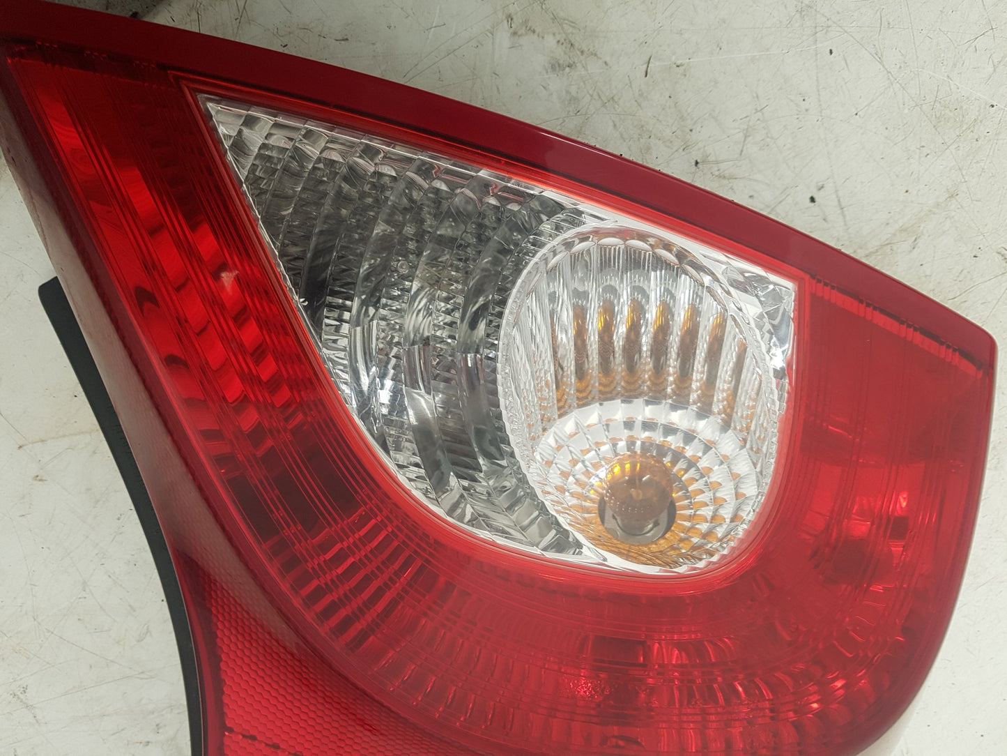 2006 - 2012 Volvo C30  Hatchback Left Taillight 31213917