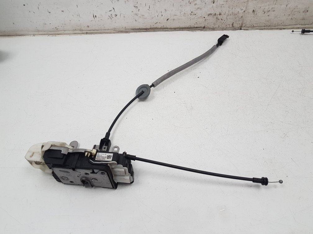 2012 - 2016 Volvo V40 Cross Country  Hatchback Left Front Central Locking Solenoid 31301425