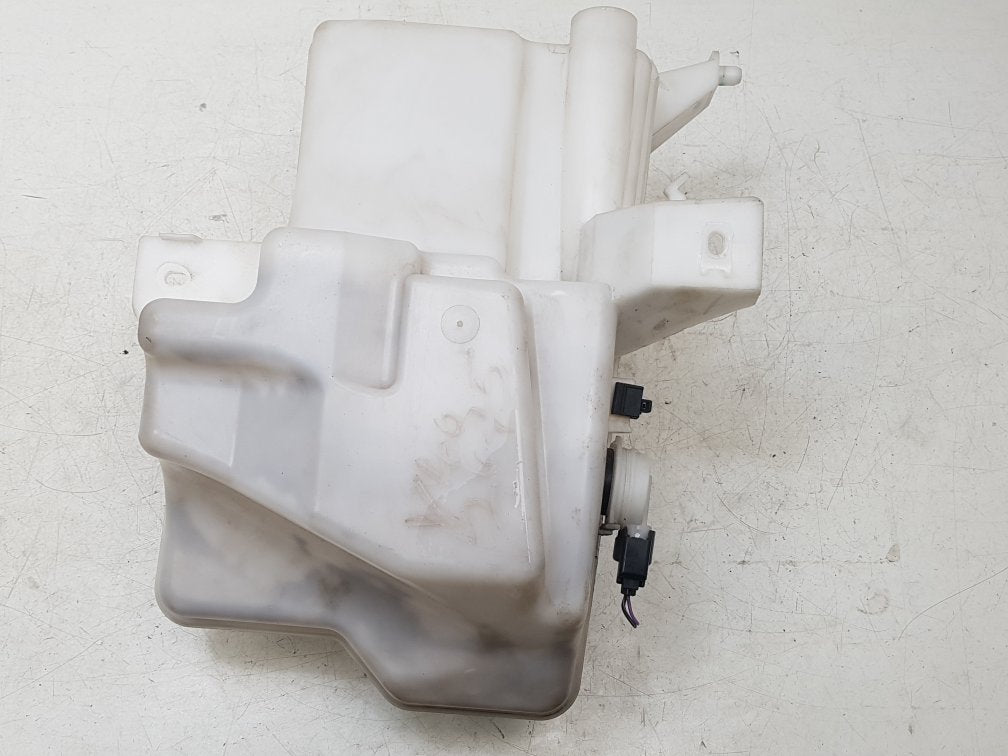 2012 - 2017 Volvo V40  Hatchback WASHER BOTTLE & MOTOR 31276094