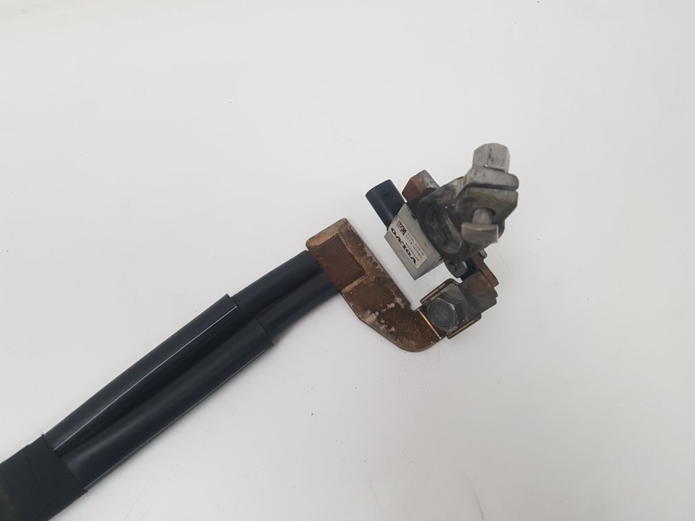 2014 Volvo V40  Hatchback BATTERY LEAD (GROUND) 31327030