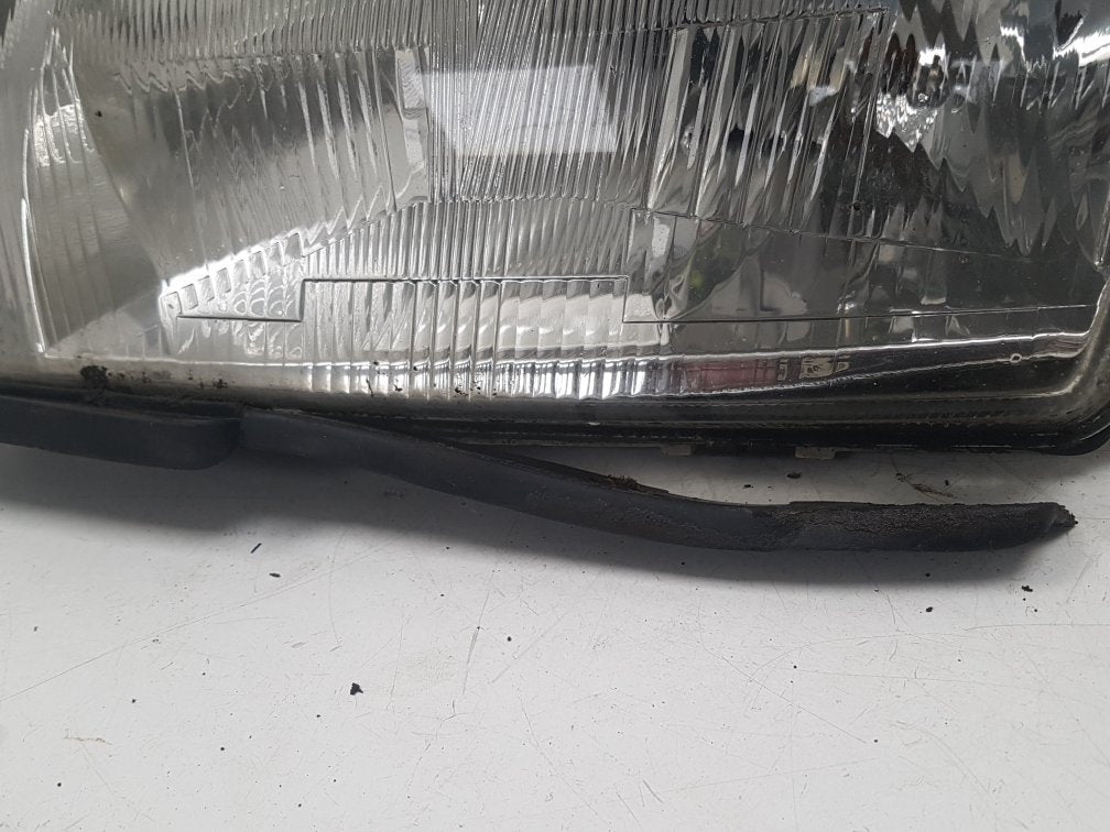 1994 - 2002 Saab 9-3  Hatchback Left Headlight