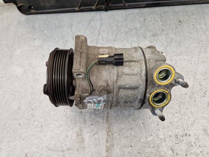 2012 - 2019 Volvo V40  Hatchback A/C Compressor 31291251