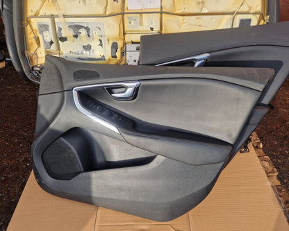 2013 - 2019 Volvo V40 III 525 Hatchback SEATS & DOOR CARDS