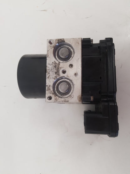 2013 - 2015 Volvo V60  Estate ABS Pump/Modulator 31329137
