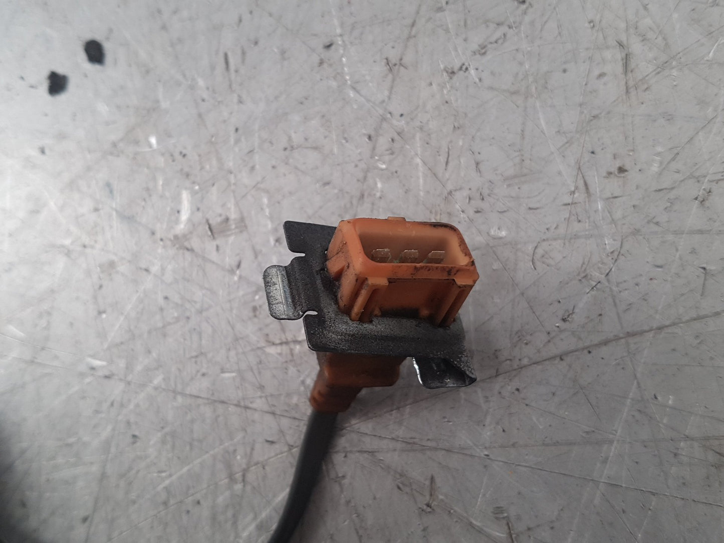 1993 - 1996 Volvo 850  Saloon CAMSHAFT POSITION SENSOR 0 232 101 030