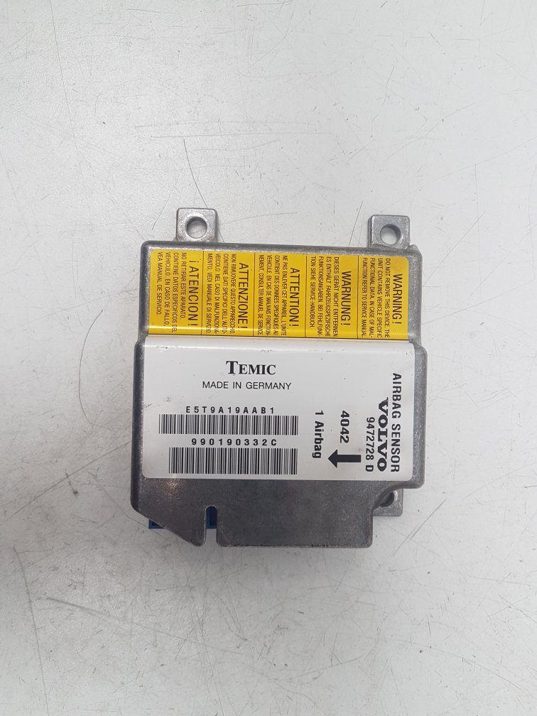 1997 - 2000 Volvo V70  Estate Airbag Module 9472728