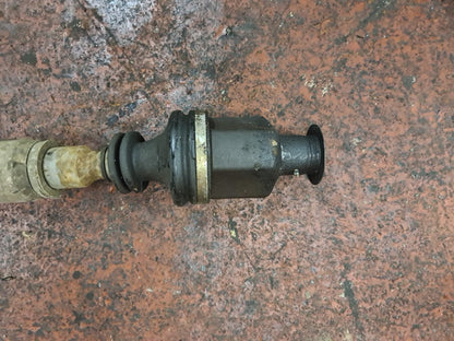 1998 - 2004 Volvo S40  Saloon Driveshaft (Manual) UK Drivers Side Front. 8602294