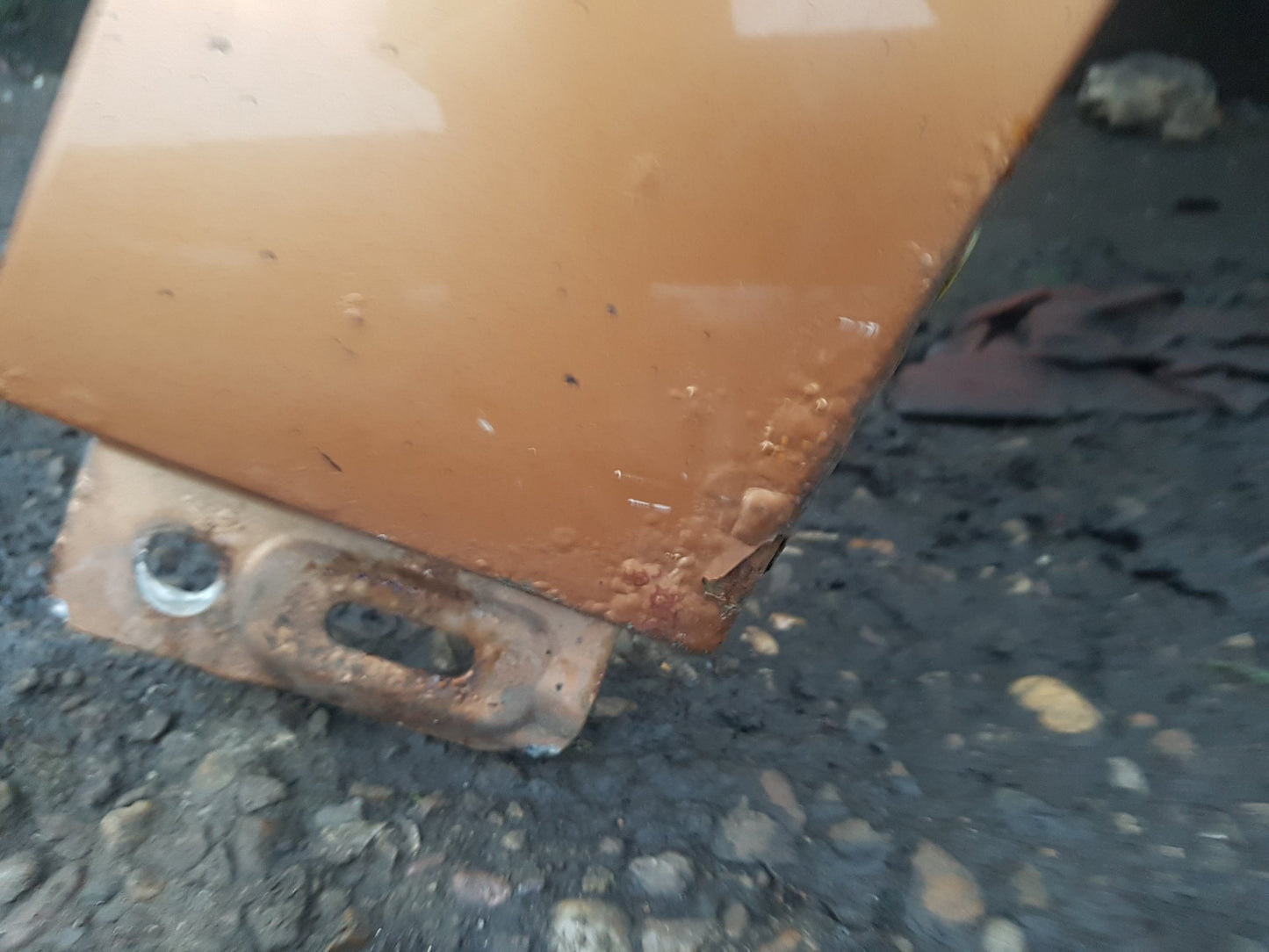 2010 - 2015 Volvo S60   Right Front Guard BRONZE 704