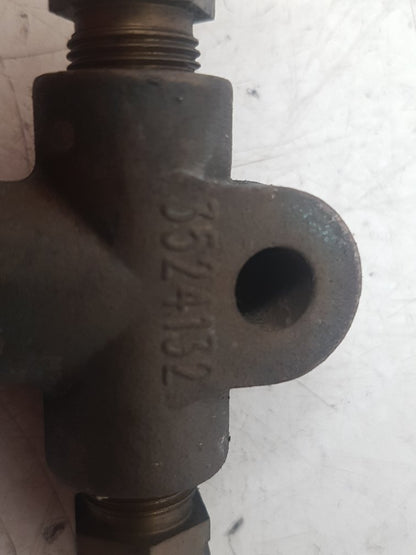 2002 - 2006 Volvo XC90  Estate BRAKE PRESSURE SENSOR 3524132