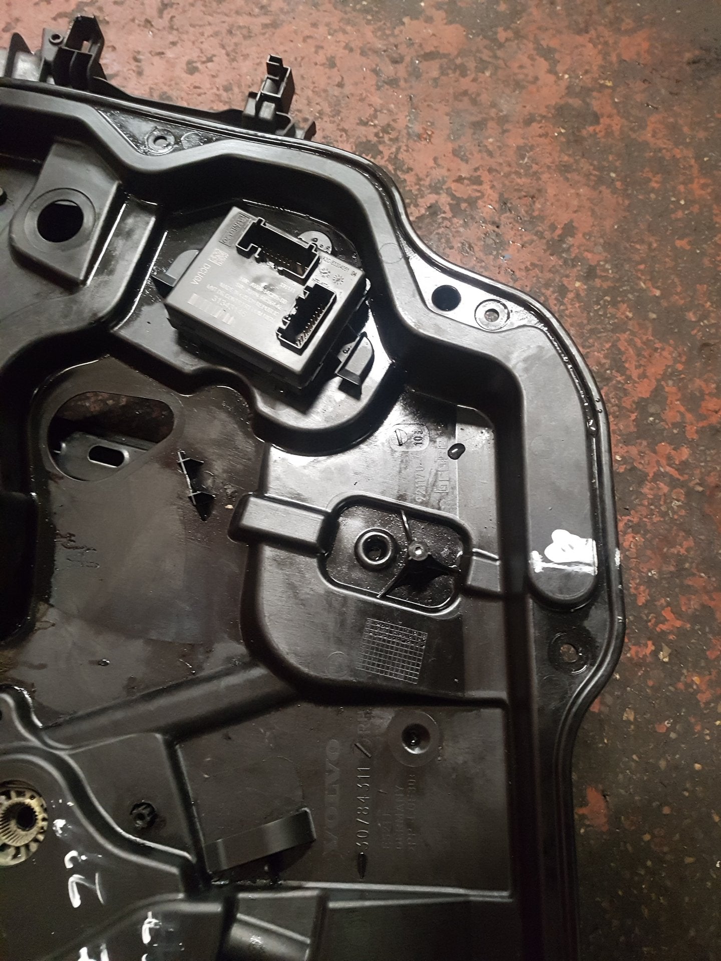 2011 - 2014 Volvo V60 I 155 Estate WINDOW REG (DRIVERS SIDE FRONT) 30784311