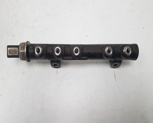 2012 - 2017 Volvo V40  Hatchback Injection Rail 968529758002