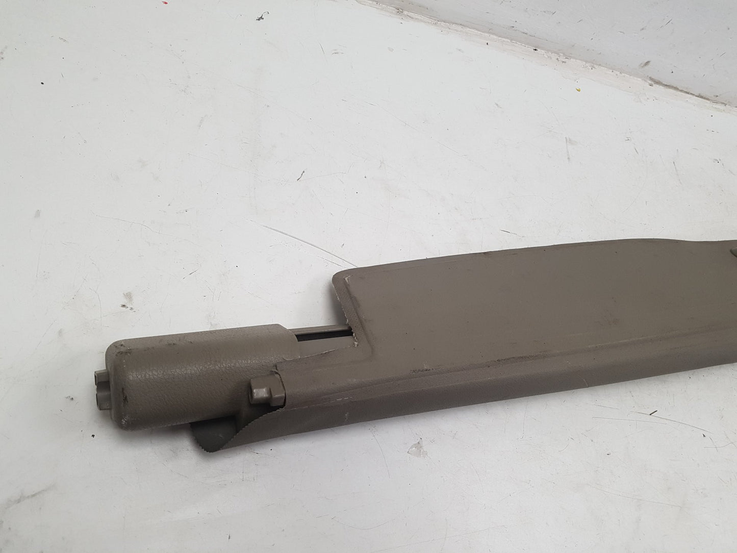 2001 - 2008 Volvo V70  Estate BOOT LOAD COVER