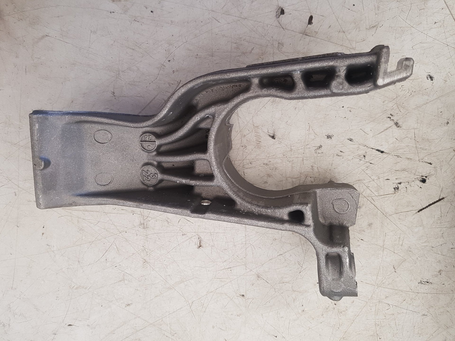 2017 - 2025 Volvo V90 235, 236 Estate ABS Pump Bracket 32256082