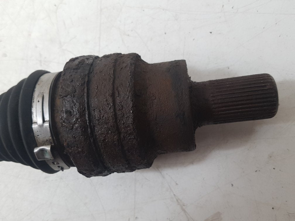 2002 - 2006 Volvo XC90  Estate Right Rear Drive Axle 30759249