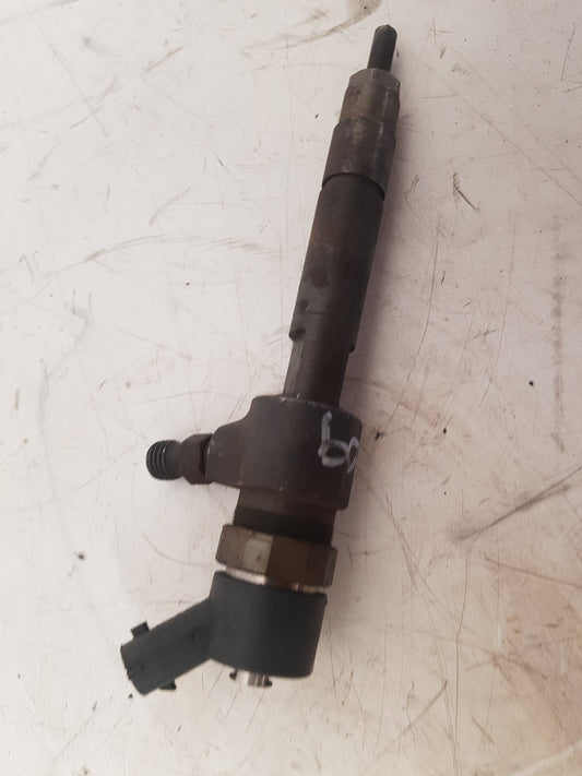 2005 - 2015 Saab 9-3  Estate Fuel Injector 93190429