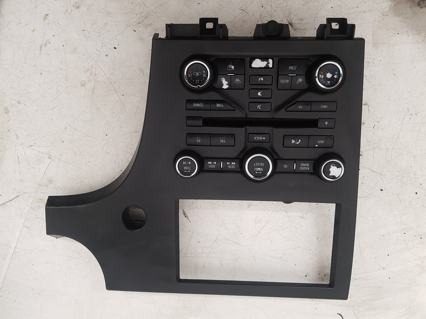 2010 - 2012 Saab 9-5  Saloon RADIO AND HEATER DISPLAY UNIT