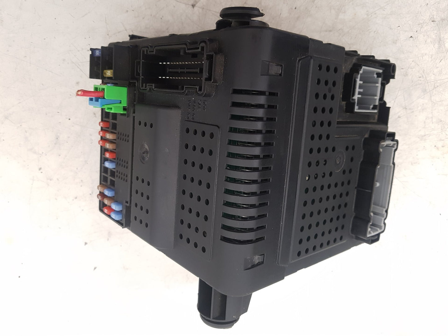 2010 Volvo XC70  Estate CEM (CENTRAL ELECTRONIC MODULE) 30786889