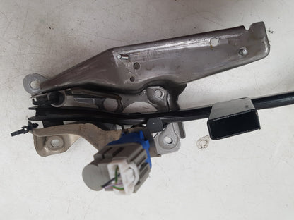 2012 - 2019 Volvo V40  Hatchback Brake Pedal 31381471