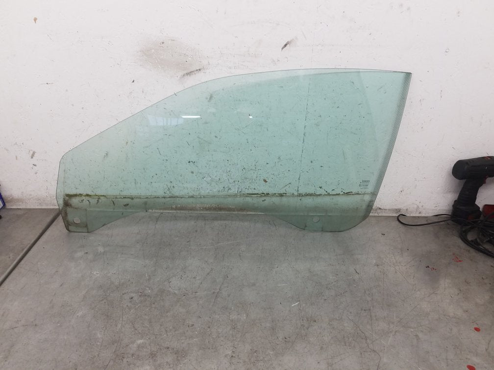 1998 - 2005 Volvo C70  Coupe Left Front Door Window AS 2