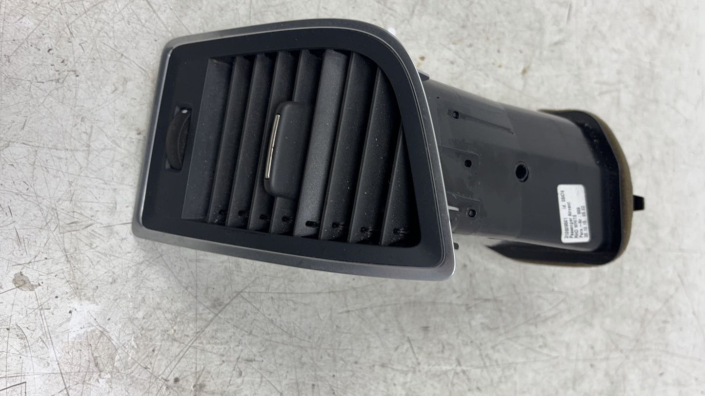 2009 - 2017 Volvo XC60 I 156 Estate AIR VENT (PASSENGER SIDE FRONT) 310809501