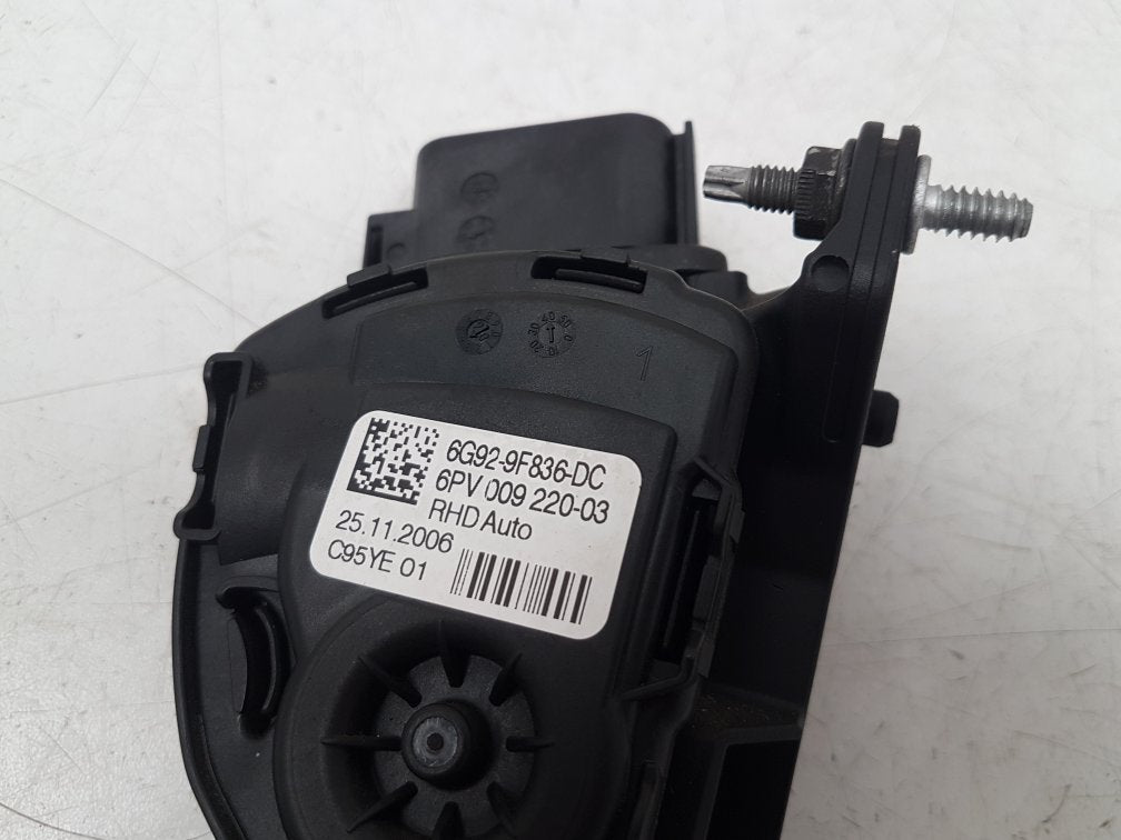 2006 - 2011 Volvo S80  Saloon Accelerator Pedal 6G929F836DC