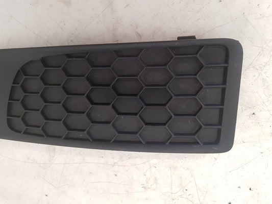 2006 - 2011 Volvo S80  Saloon FOG LIGHT GRILL (LEFT) 30655929