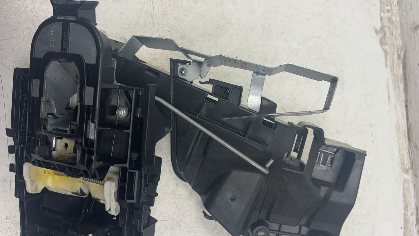 2016 - 2023 Volvo XC90 II 256 Estate Left Front Door Lock Actuator 31440787