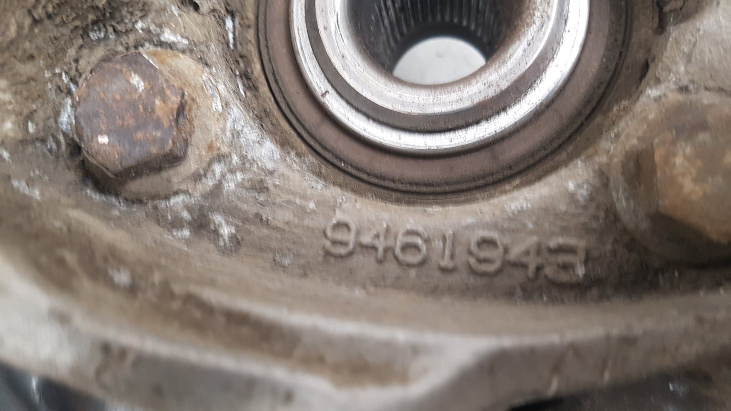 2000 - 2007 Volvo XC70  Estate Left Front Hub Assembly 30760714