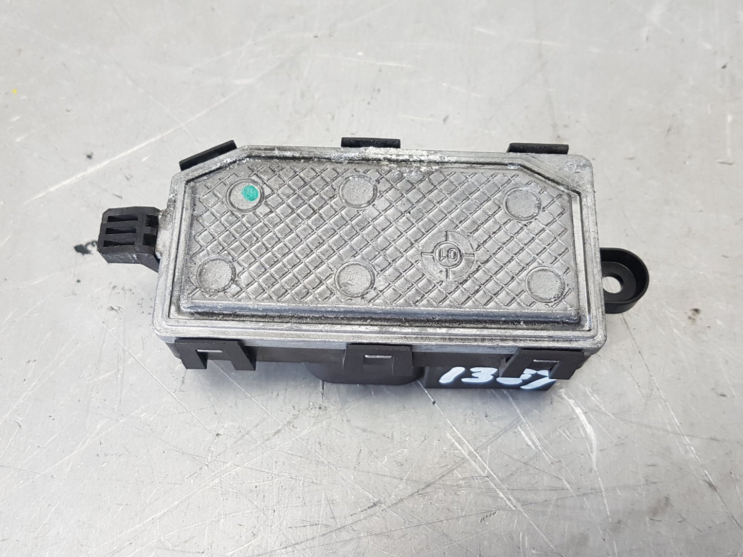 2012 - 2016 Volvo V40  Hatchback FAN SPEED REGULATOR /  RESISTOR 31369487
