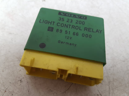 1992 - 1997 Volvo 850  Estate FOG LIGHT CONTROL RELAY 895166000