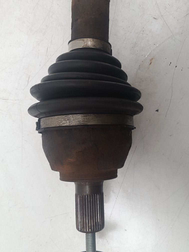 2006 - 2012 Volvo C30  Hatchback DRIVESHAFT - DRIVER FRONT (MANUAL) 36001652