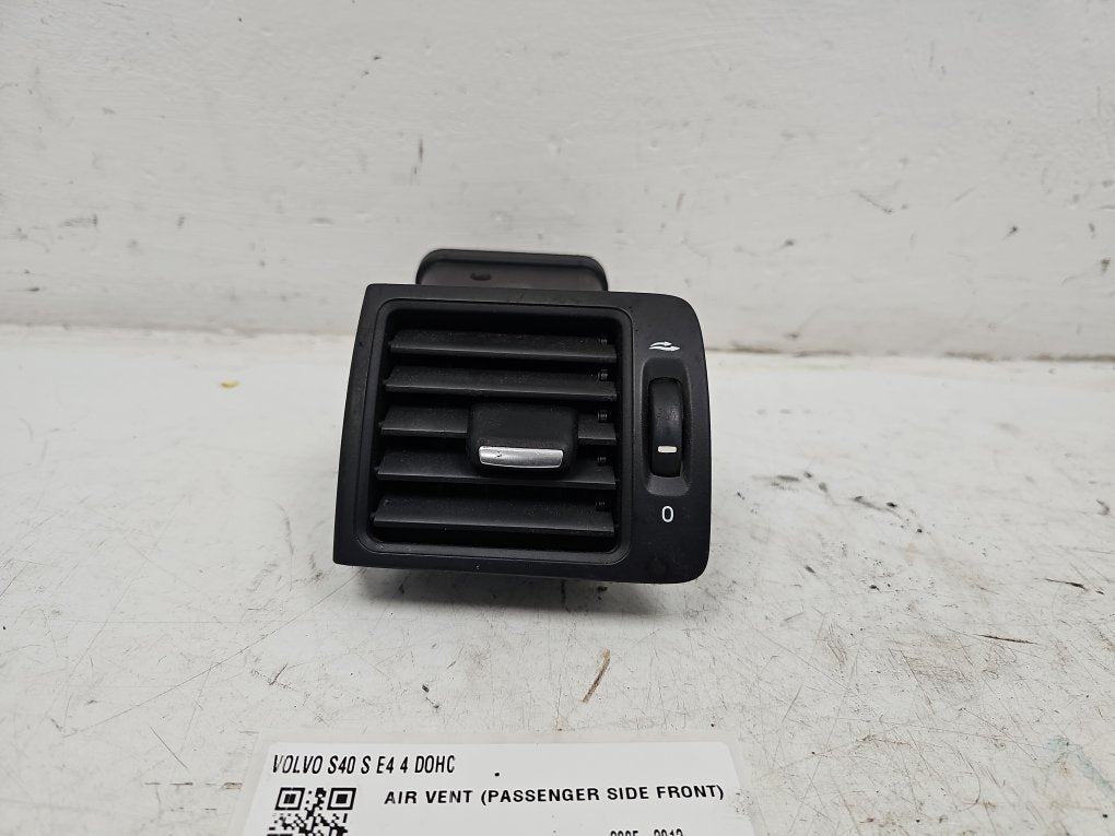2005 - 2012 Volvo S40  Saloon AIR VENT (PASSENGER SIDE FRONT) 39888287